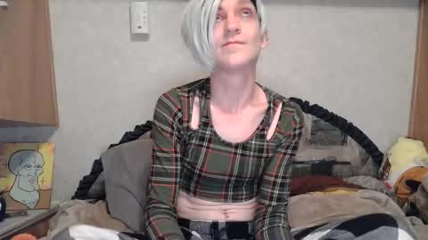 Alisha online show from 11-22-25, 08:02