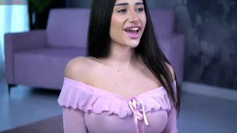 Alishaskye online show from 11-19-25, 04:56