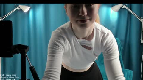 Snapshot of aliska_dark chatting on 02-06-25, 12:26 Alice online show from 02-06-25, 12:26