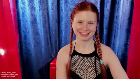 Snapshot of aliska_dark chatting on 12-01-25, 10:09 Alice online show from 12-01-25, 10:09