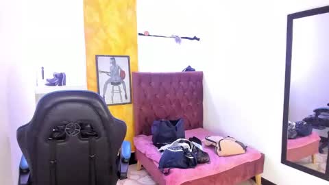 ALISON MOON online show from 10-11-25, 11:53