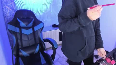 ALISON MOON online show from 11-08-25, 11:21