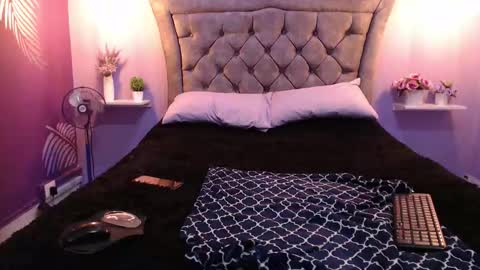 alicia online show from 09-12-25, 03:23