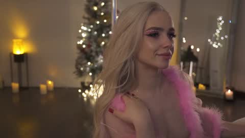 Alissa online show from 12-25-24, 09:11