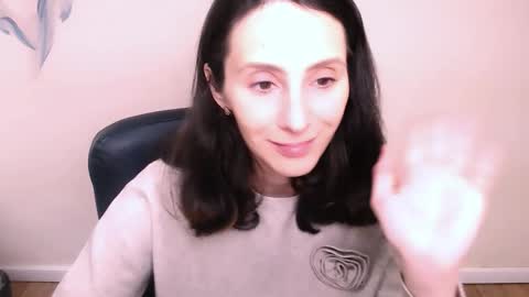 Alissa online show from 11-19-25, 09:09