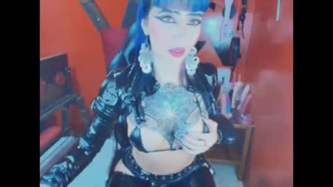 Snapshot of alissapeachx chatting on 11-18-25, 05:34 Alissa Peach online show from 11-18-25, 05:34