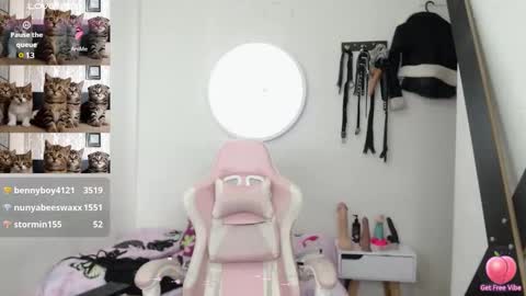 Alissia online show from 02-06-25, 04:58