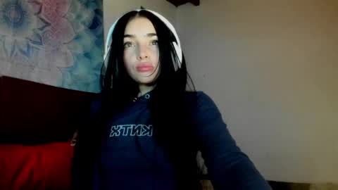 Alisson369  online show from 10-05-25, 10:13