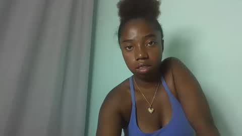 Snapshot of alisson416475 chatting on 03-04-26, 06:58 Angela online show from 03-04-26, 06:58