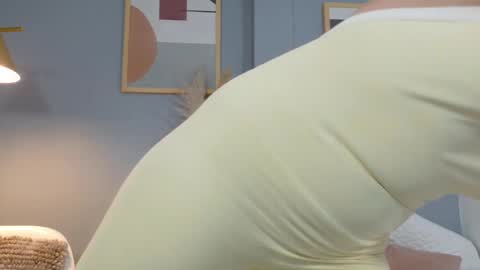 Snapshot of alisson_tylor_ chatting on 10-28-25, 07:49 Alisson online show from 10-28-25, 07:49