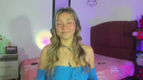 Alisson IG alisson zafiro27 online show from 12-17-24, 12:11