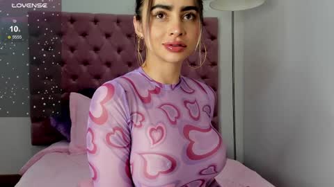 Alisson Domit  online show from 02-28-25, 09:33