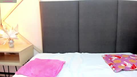 alissonmartin online show from 12-26-24, 03:20