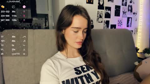 Alivia online show from 12-17-25, 09:37