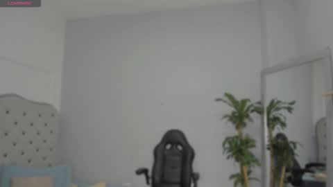 alix_18 online show from 09-23-25, 11:13