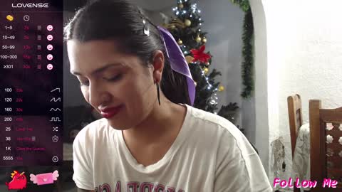 Snapshot of alix_beltran chatting on 12-29-24, 04:38 Alix online show from 12-29-24, 04:38