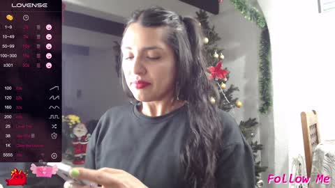 Snapshot of alix_beltran chatting on 01-03-25, 02:21 Alix online show from 01-03-25, 02:21