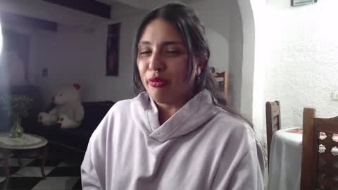 Snapshot of alix_beltran chatting on 01-20-25, 03:15 Alix online show from 01-20-25, 03:15