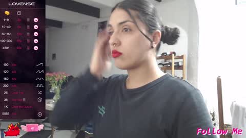 Snapshot of alix_beltran chatting on 02-03-25, 01:52 Alix online show from 02-03-25, 01:52