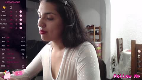 Snapshot of alix_beltran chatting on 02-07-25, 05:52 Alix online show from 02-07-25, 05:52