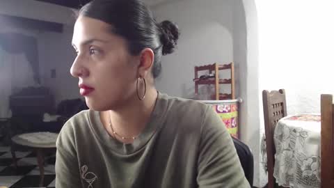 Snapshot of alix_beltran chatting on 03-02-25, 01:04 Alix online show from 03-02-25, 01:04