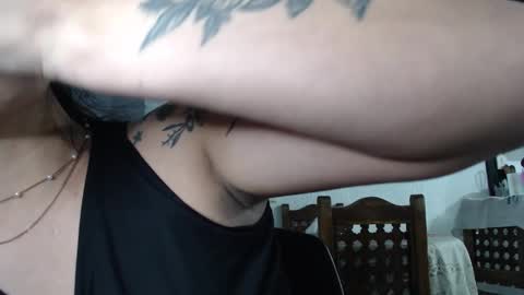 Snapshot of alix_beltran chatting on 03-12-25, 01:47 Alix online show from 03-12-25, 01:47