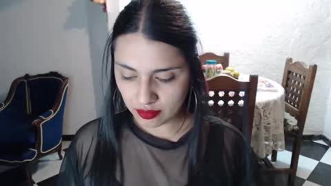 Snapshot of alix_beltran chatting on 09-29-25, 12:27 Alix online show from 09-29-25, 12:27