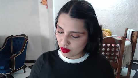 Snapshot of alix_beltran chatting on 10-19-25, 09:37 Alix online show from 10-19-25, 09:37