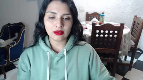 Snapshot of alix_beltran chatting on 11-01-25, 02:02 Alix online show from 11-01-25, 02:02