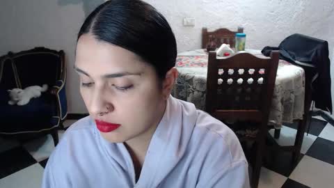 Snapshot of alix_beltran chatting on 11-03-25, 11:04 Alix online show from 11-03-25, 11:04