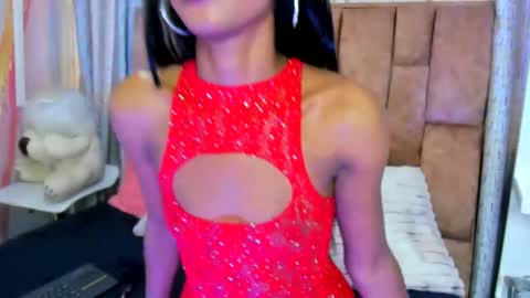 alix noa online show from 11-29-25, 07:50