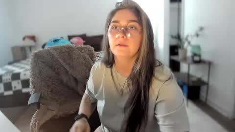 Snapshot of alix_valentine chatting on 09-18-25, 10:56 alix_valentine online show from 09-18-25, 10:56