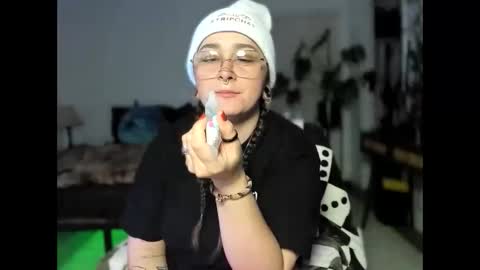 Snapshot of alix_valentine chatting on 10-30-25, 03:08 alix_valentine online show from 10-30-25, 03:08