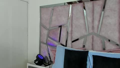 alix online show from 10-15-25, 09:59