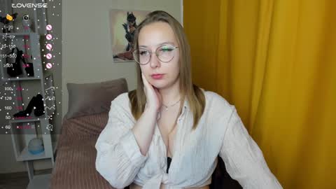 aliya_reid online show from 01-19-25, 04:22