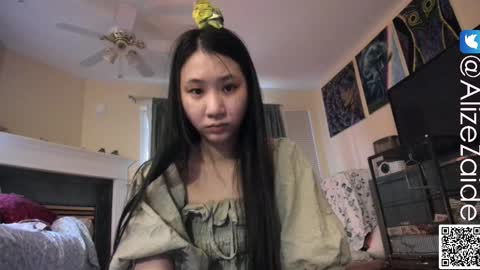 Alize Zaide online show from 12-16-25, 07:41