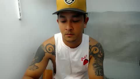 Snapshot of allen_69xx chatting on 11-02-25, 11:56 allen online show from 11-02-25, 11:56