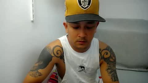 Snapshot of allen_69xx chatting on 11-14-25, 04:38 allen online show from 11-14-25, 04:38