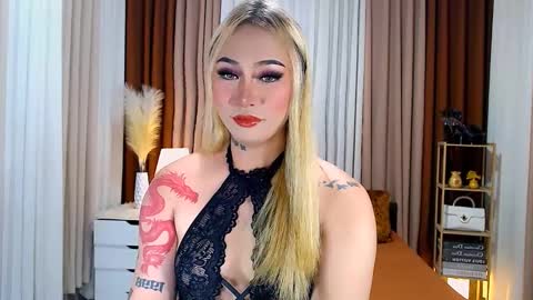 Your Lovely Allena online show from 01-22-25, 04:33