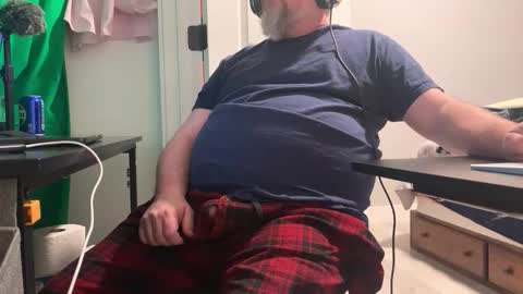 Allergictolove online show from 02-03-26, 12:09