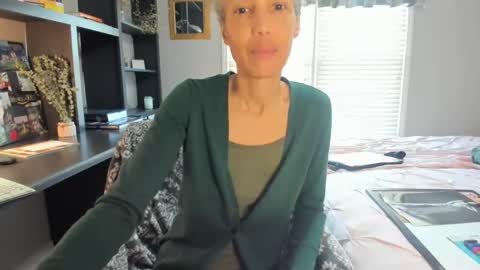wishlist on bio online show from 01-20-25, 05:59