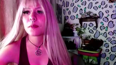 Snapshot of allice_rousse_ chatting on 09-14-25, 02:33 allice_rousse_ online show from 09-14-25, 02:33