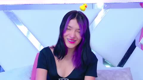 Snapshot of alliciakim chatting on 01-20-25, 07:04 Allicia online show from 01-20-25, 07:04