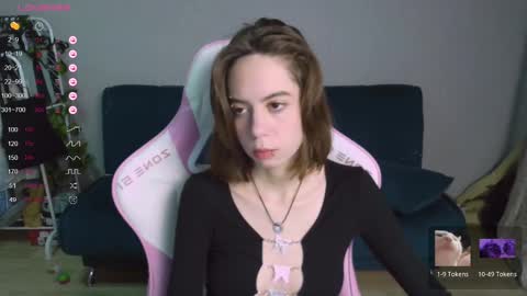 Snapshot of allie_hazie chatting on 12-02-24, 12:09 alice online show from 12-02-24, 12:09