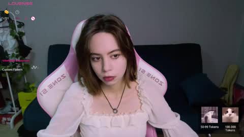 Snapshot of allie_hazie chatting on 01-19-25, 10:28 alice online show from 01-19-25, 10:28