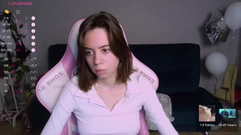 Snapshot of allie_hazie chatting on 03-11-25, 11:48 alice online show from 03-11-25, 11:48