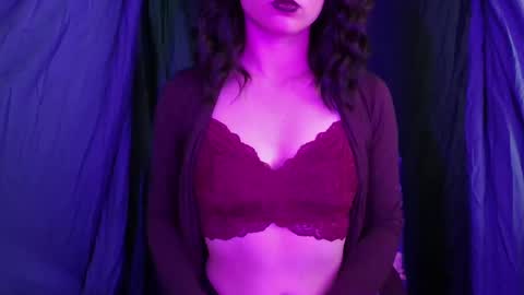 alliebells1 online show from 02-03-25, 07:52