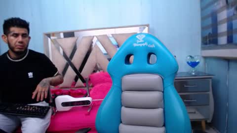 Snapshot of allison_baby20 chatting on 02-08-26, 02:15 Allison online show from 02-08-26, 02:15