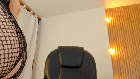 allison_fosther online show from 12-20-25, 03:57