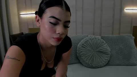 Snapshot of allison_whitee chatting on 02-11-26, 08:58 Allison whitee online show from 02-11-26, 08:58